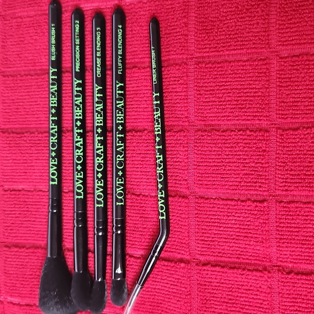 Set of 5 Love Craft Beauty Brushes